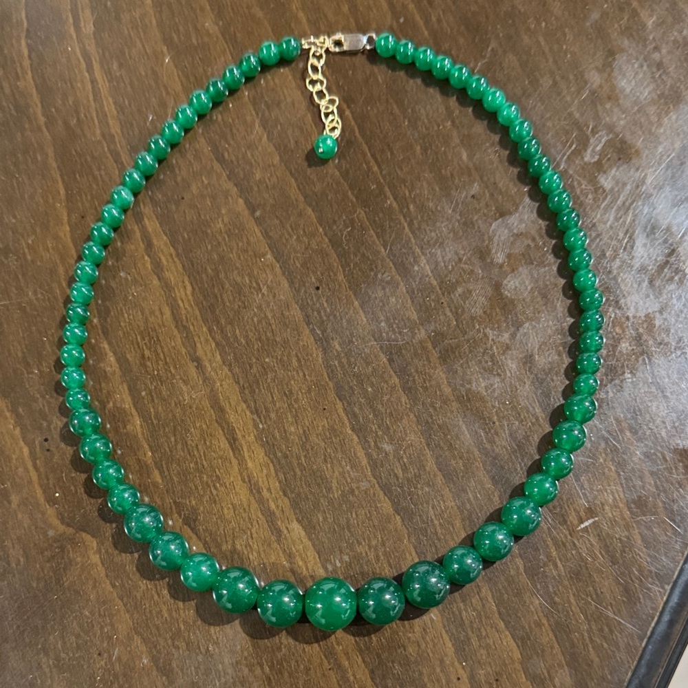Elegant Green Beaded Necklace